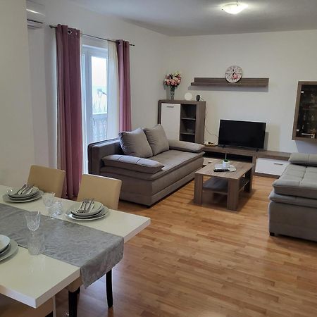 Apartmani Goga Starigrad Paklenica Dış mekan fotoğraf