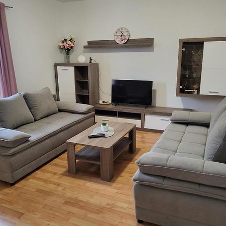 Apartmani Goga Starigrad Paklenica Dış mekan fotoğraf