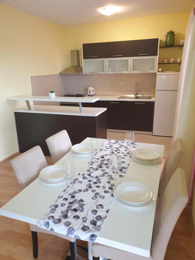 Apartmani Goga Starigrad Paklenica Dış mekan fotoğraf