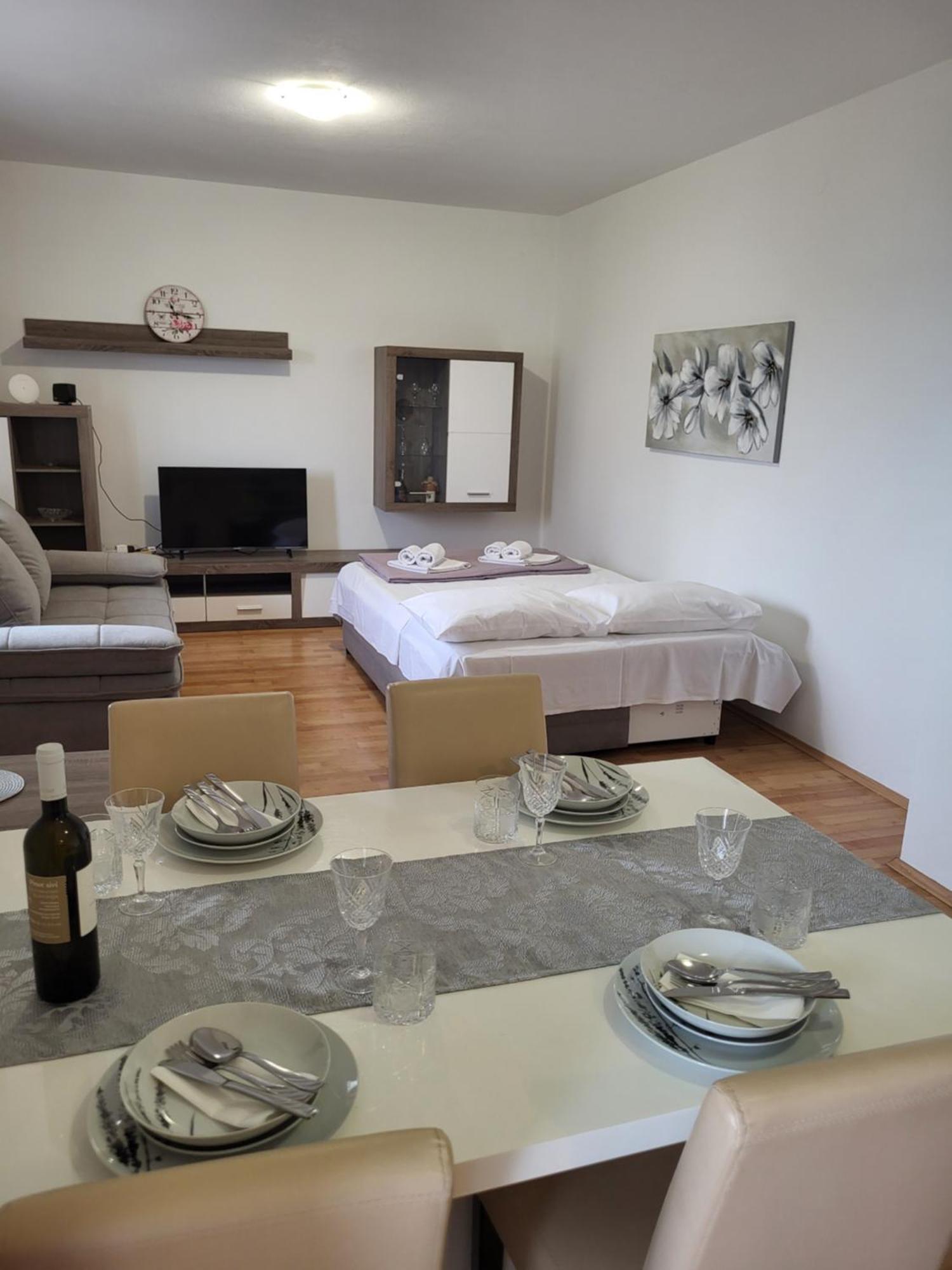 Apartmani Goga Starigrad Paklenica Dış mekan fotoğraf